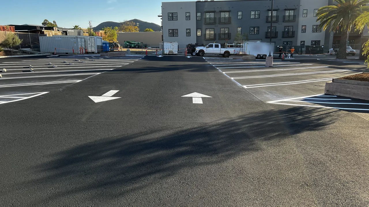 Asphalt paving contractor in Suisun City, CA